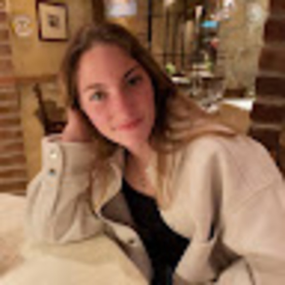 Meet your Posher, Mollie - Picture 1 of 1